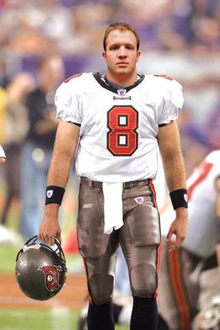 Illustration for article titled Tampa Bay Buccaneers Take Chance On Long-Lost Fourth Manning Brother